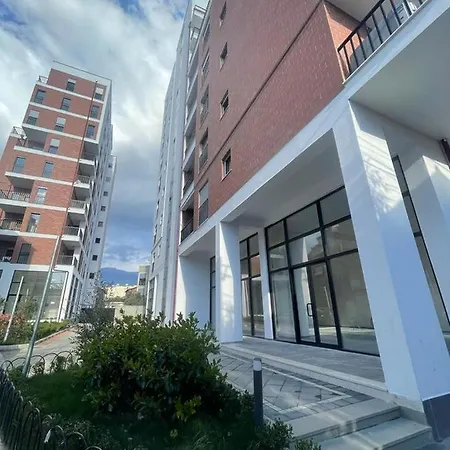 Center *